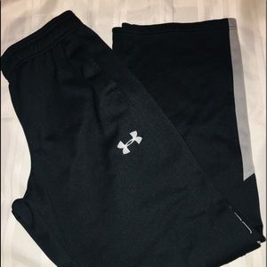 Boys UA Joggers NWOT Youth Large